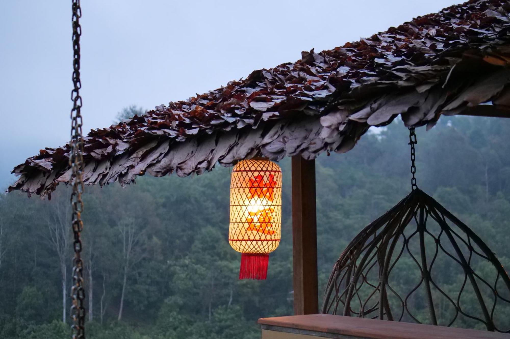 Hedreung Banrakthai Homestay And Camping Ban Rak Thai Esterno foto