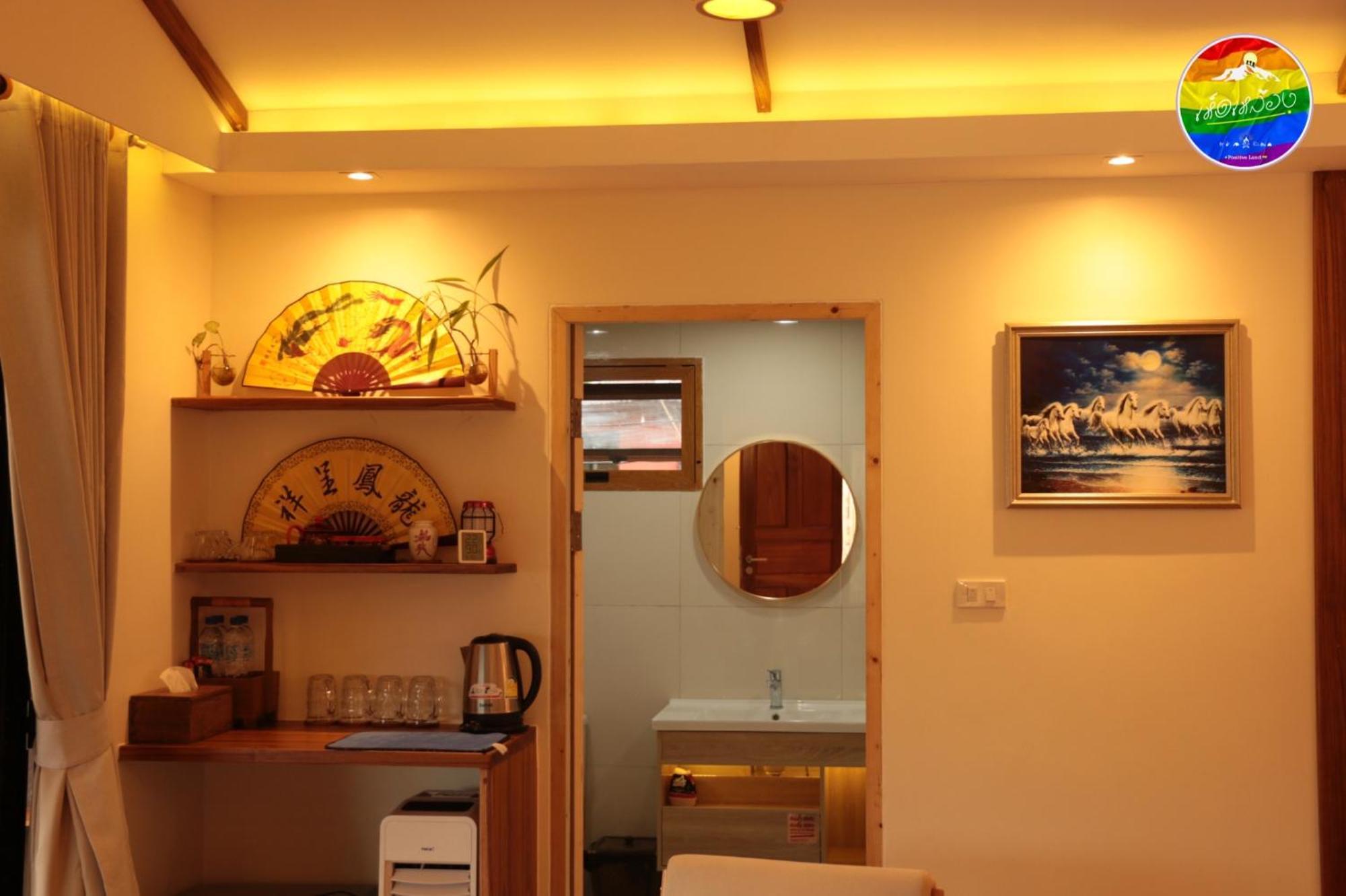 Hedreung Banrakthai Homestay And Camping Ban Rak Thai Esterno foto