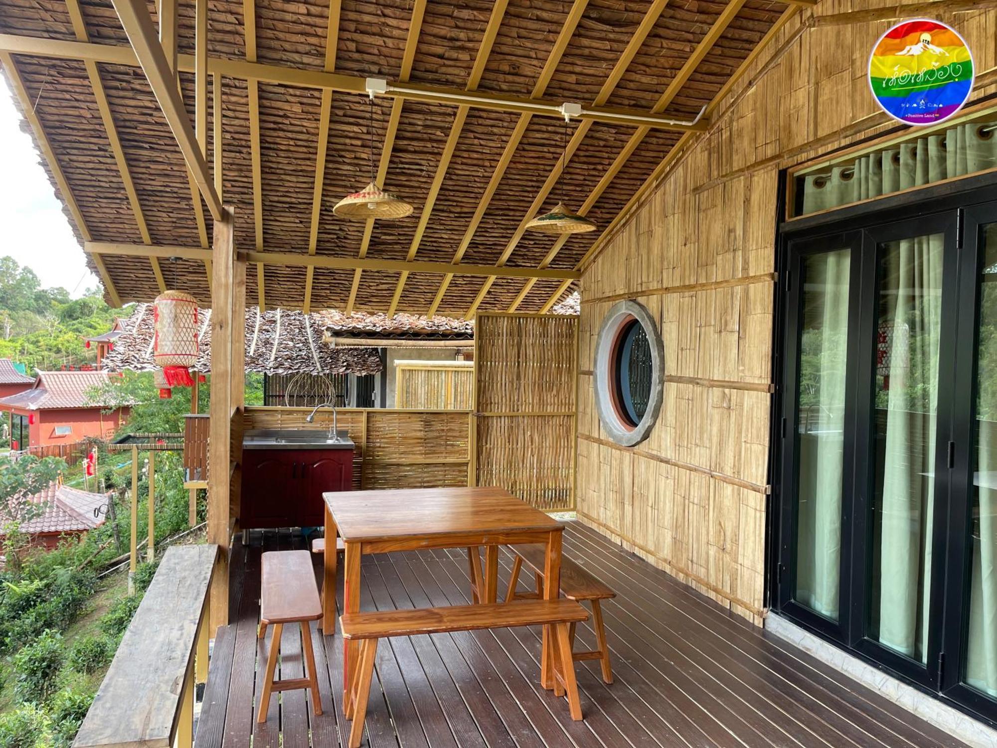 Hedreung Banrakthai Homestay And Camping Ban Rak Thai Esterno foto
